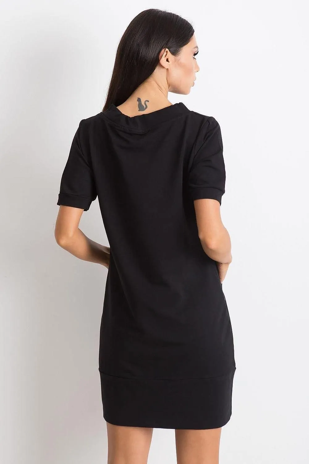 Chic Athletic Dress with Convenient Pockets