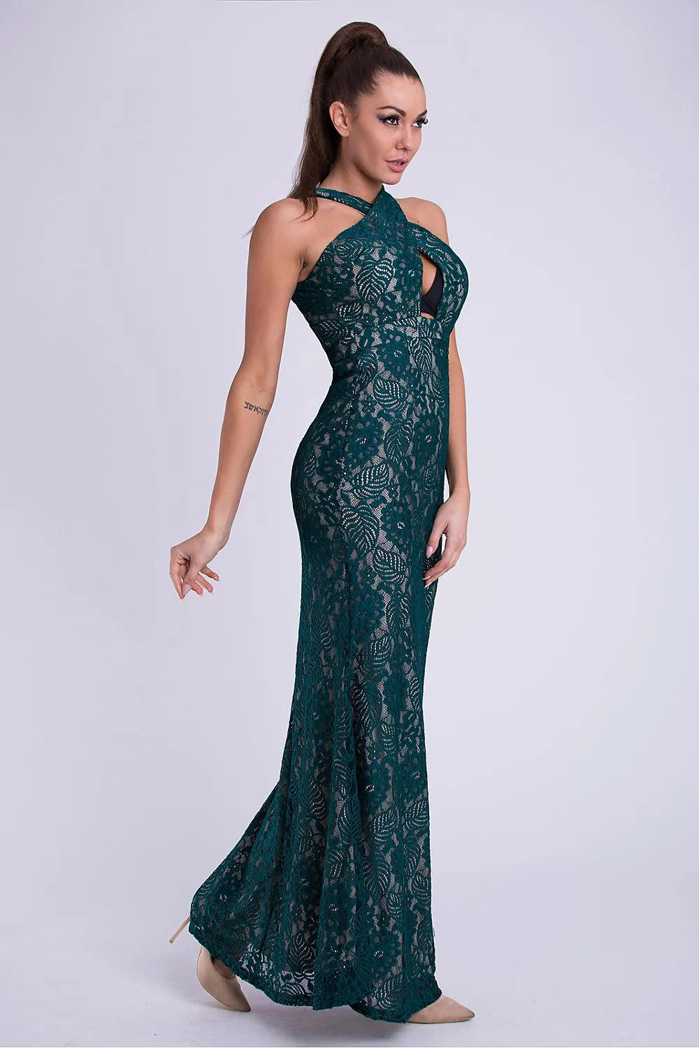 Chic Green Lace-Embellished Evening Dress