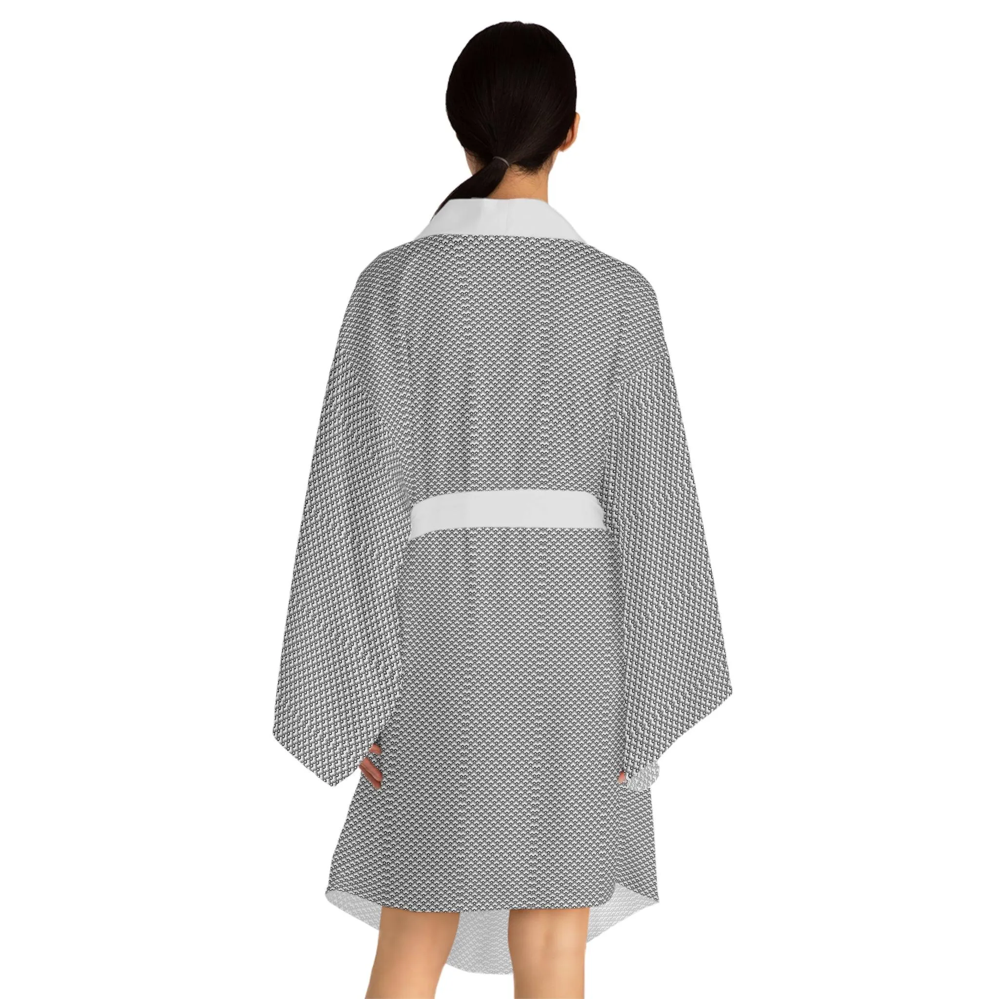 Elegant Japanese-Inspired Long Sleeve Kimono: A Refined Addition for Fashion Enthusiasts