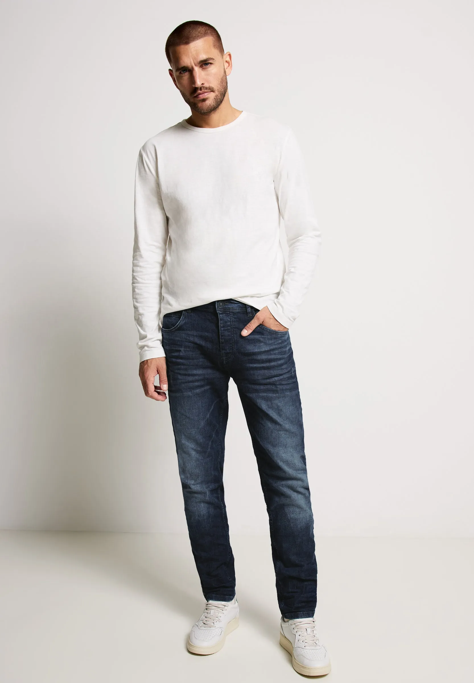 Explorer Relaxed Fit Jeans