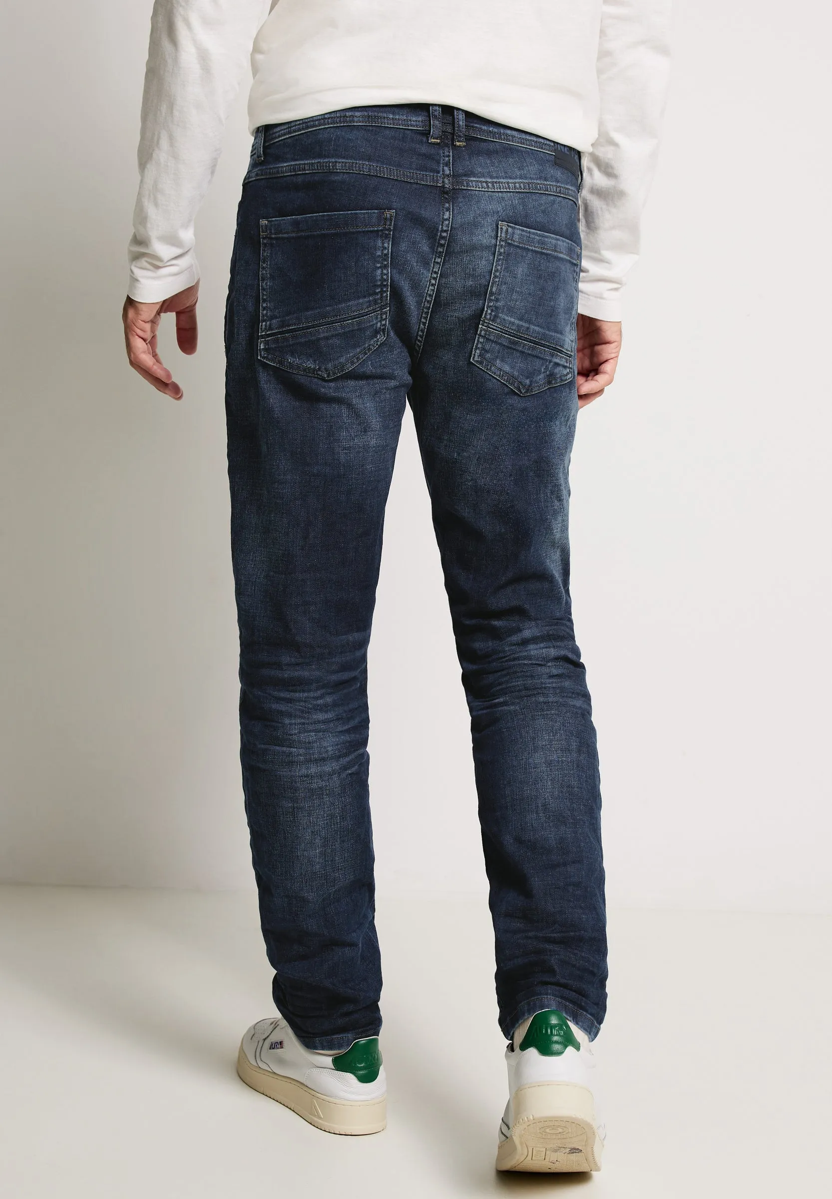 Explorer Relaxed Fit Jeans