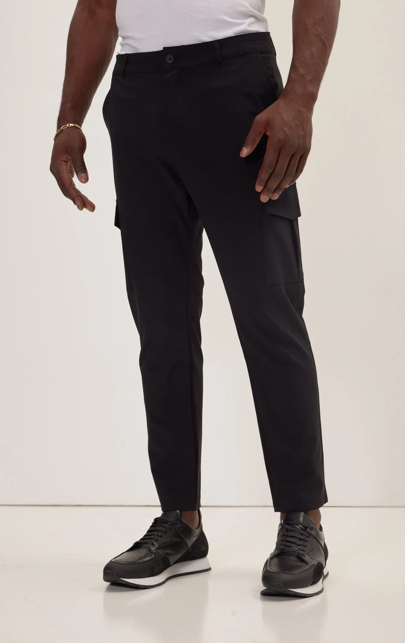 Tapered No-Wrinkle Utility Pants - Black